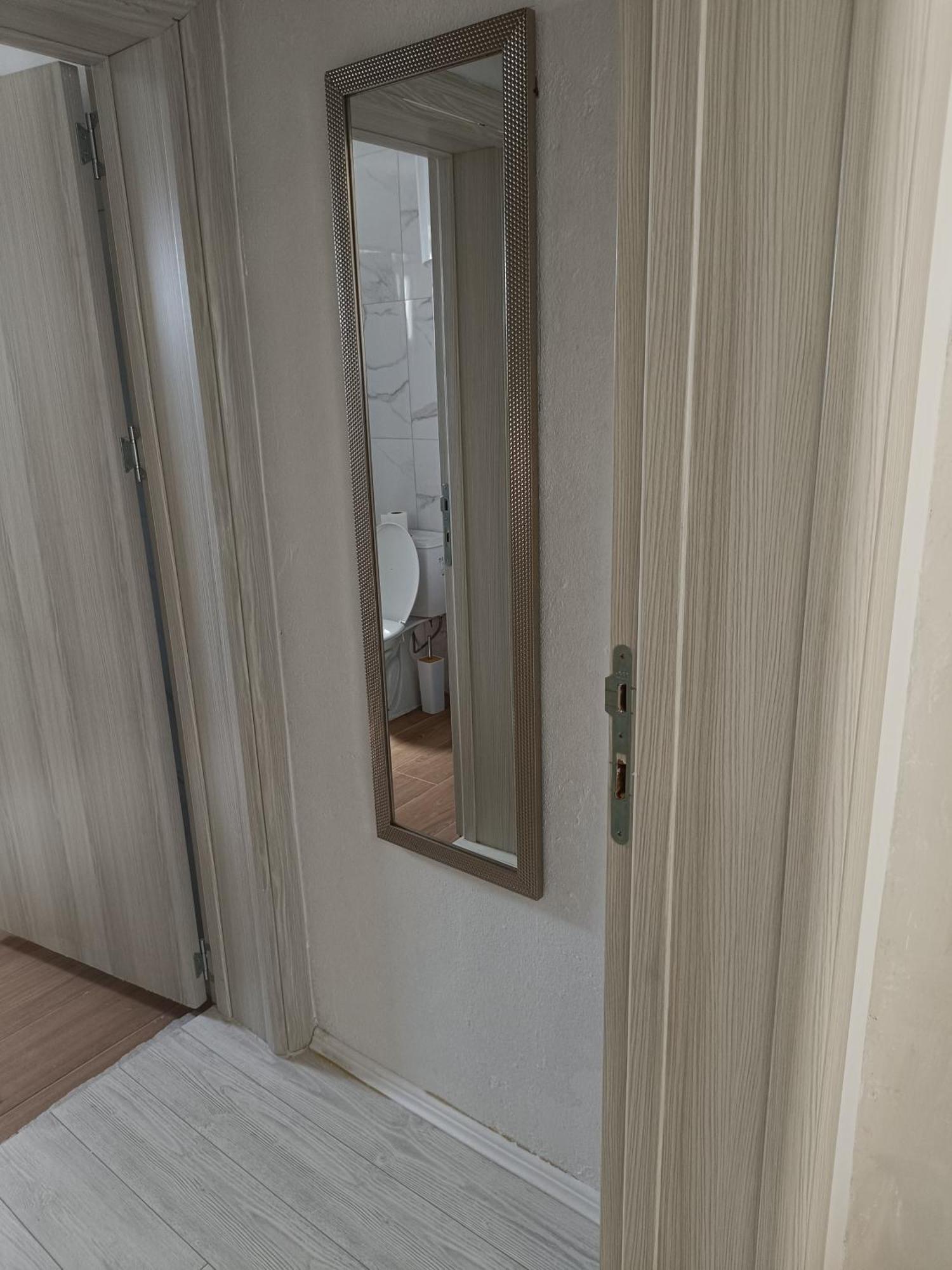 Matija Airport Apartment Mitrovici  Ngoại thất bức ảnh