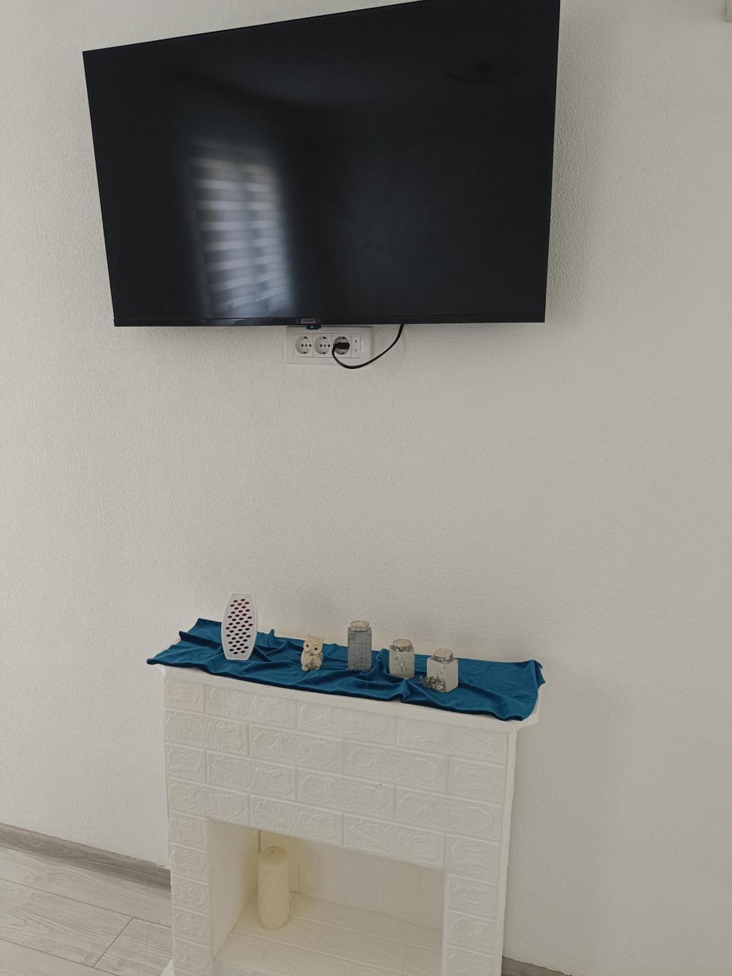Matija Airport Apartment Mitrovici  Ngoại thất bức ảnh