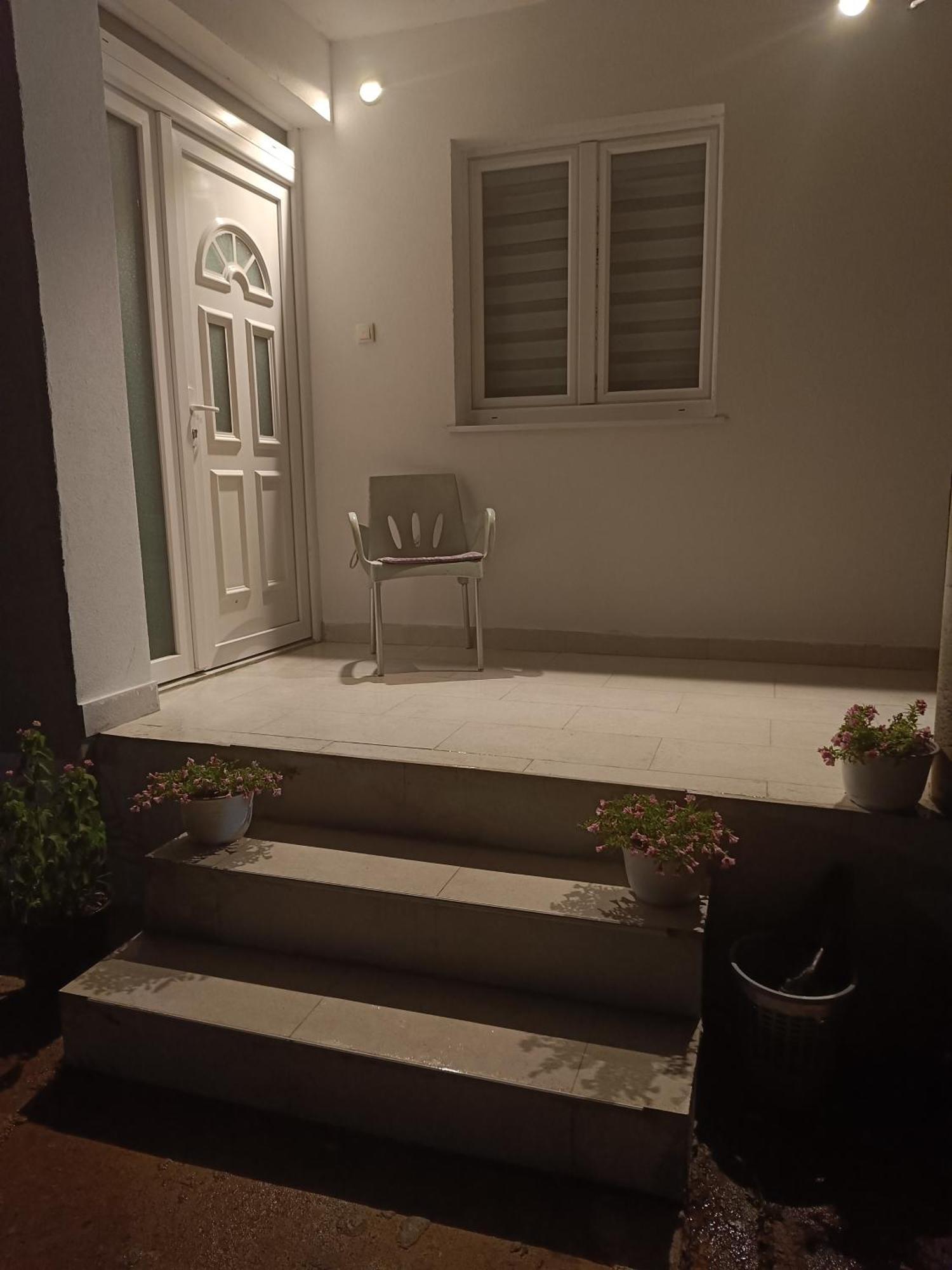 Matija Airport Apartment Mitrovici  Ngoại thất bức ảnh